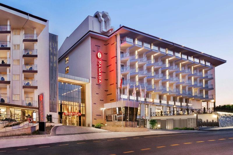 Ramada Hotel & Suites Kusadasi