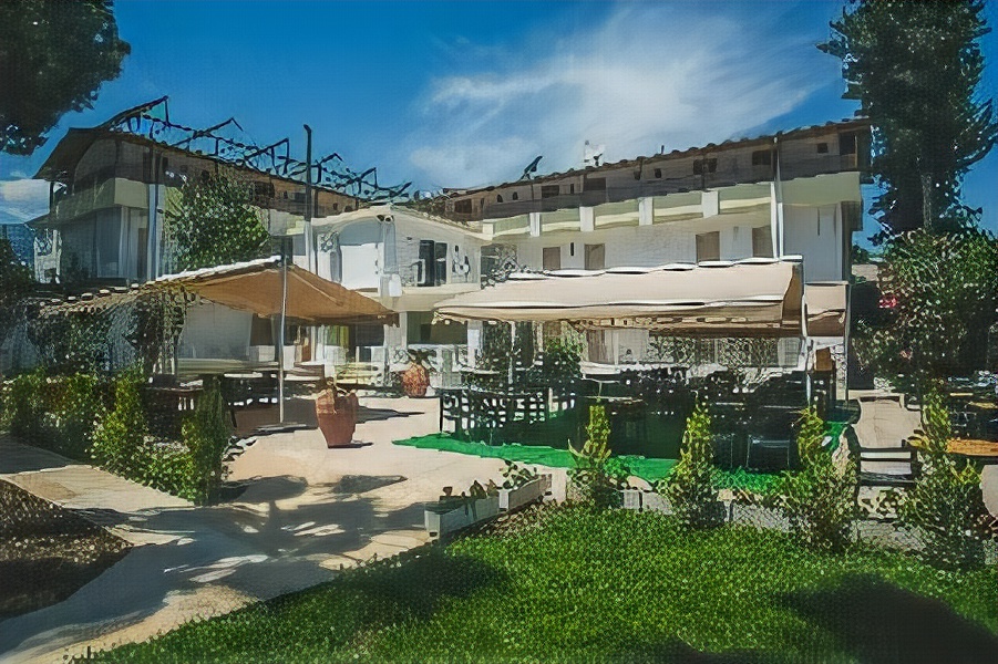 Dinara Hotel