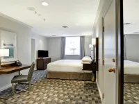 DoubleTree by Hilton Toronto Downtown Hotels in Toronto