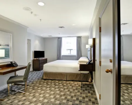 ダブルツリー バイ ヒルトン ホテル トロント ダウンタウン トロントのホテル