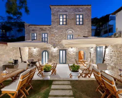 EFLIN HAUS Historical Place & Monument Hotels in Cesme