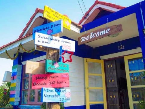 บ้านพักสัตหีบ JKmarine house บ้านน่ารัก วิวเขา ใกล้ทะเลรองรับ 8-10 ท่าน