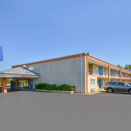 Motel 6 Elizabethtown, KY