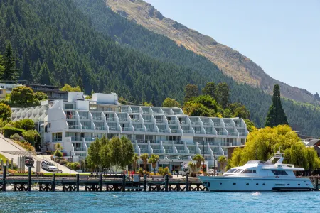Crowne Plaza Queenstown Отели рядом с достопримечательностью «Skyline Luge Queenstown»