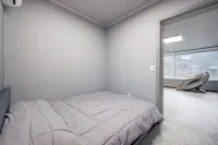 The Scent of Flowers in Paju Hotels near Byukchoji Gardens