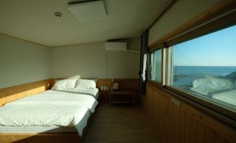 Yeongdeok Sunrise Pension