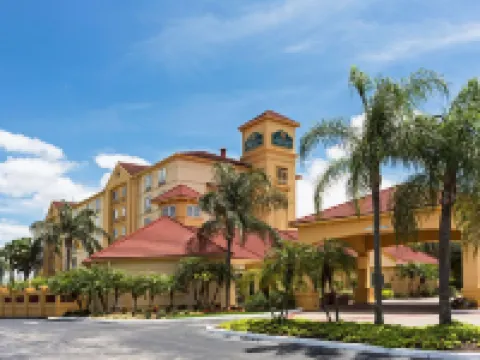 La Quinta Inn & Suites by Wyndham Lakeland West Hotels in Lakeland
