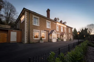 Harper's Steakhouse with Rooms, Haslemere Các khách sạn ở Milland