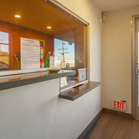 Motel 6 Hesperia, CA - East