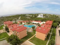 Pierre & Vacances Menorca Cala Blanes Hôtels à : Area Metropolitana de Ciutadella