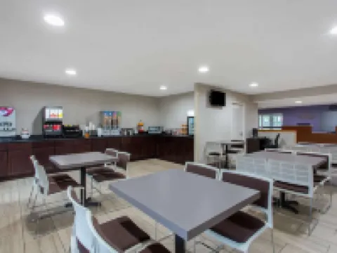 Microtel Inn & Suites by Wyndham Philadelphia Airport Hotels in Philadelphia