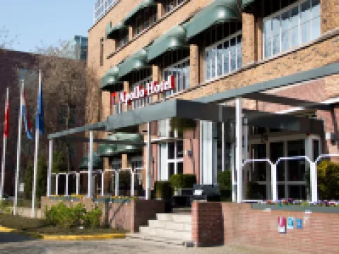 アポロ ホテル ブレダ シティ センター ブレッダのホテル