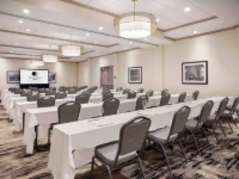 Doubletree by Hilton Chicago Midway Airport Hotels in Bedford Park