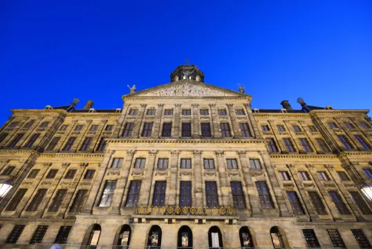 ベストウェスタン ダム スクエア イン