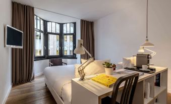 9Hotel Central