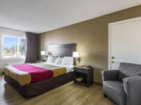 Econo Lodge Little Creek Hotels in Norfolk