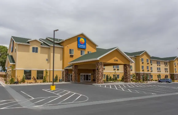 弗納爾-國家公園區舒適套房酒店