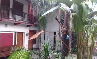 Hasanah Guest House Syariah Buring