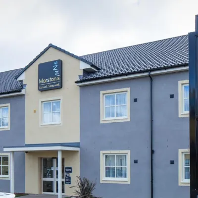The Raven’s Cliff Lodge by Marston's Inns Hotels near Hamilton Services M74