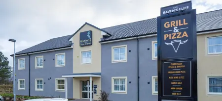 The Raven’s Cliff Lodge by Marston's Inns Отели в г. Карлюк