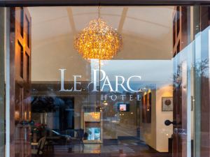 Le Parc Hotel, Beyond Stars