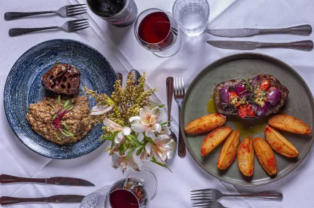 Jardim Atlântico Beach Resort Отели рядом с достопримечательностью «Sao Sebastiao Cathedral»