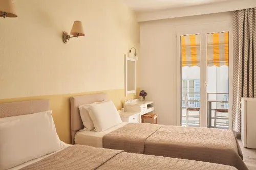 Polos Hotel Paros