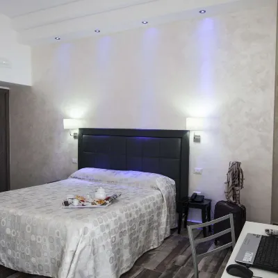 Napoli Garibaldi Square Hotels in der Nähe von Hauptbahnhof Neapel
