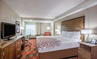 La Quinta Inn & Suites by Wyndham DC Metro Capital Beltway