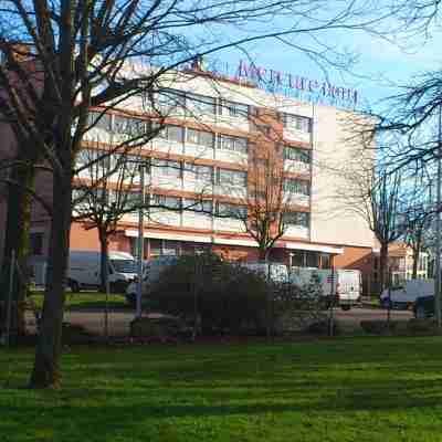 Hotel Mercure Macon Bord de Saone Hotel Exterior