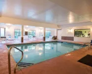 Comfort Inn & Suites Suwanee - Sugarloaf - Pools