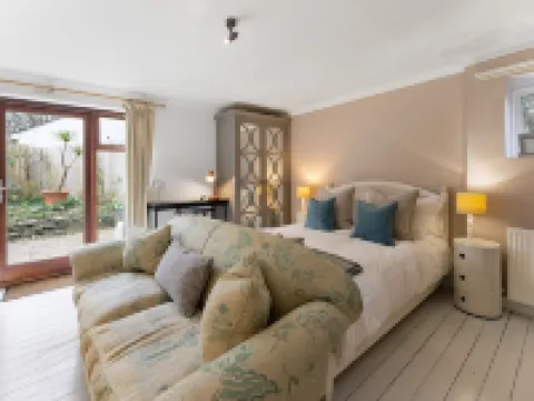 The Rosevine Hotels in Truro
