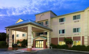 Holiday Inn Express Naples South - I-75