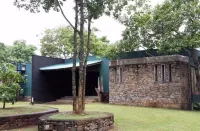 Birds Park Polgahawela Hotel dekat Siyambalngamuwa devalaya