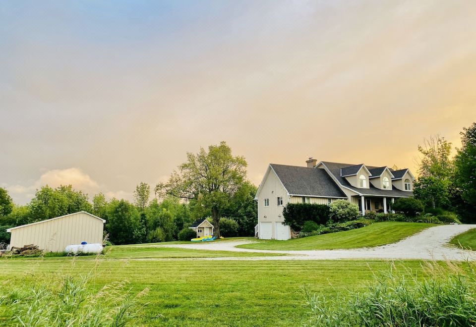 The Glen Huron Inn