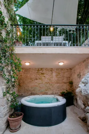 Divota Apartment Hotel