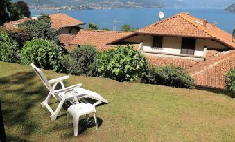 Thommy Apartment in Stresa with Lake View