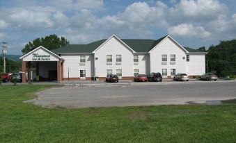 Mountain Inn & Suites - Dunlap TN