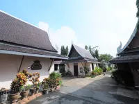 Sweet Inn Resort Hotels near Queen Suriyothai Monument