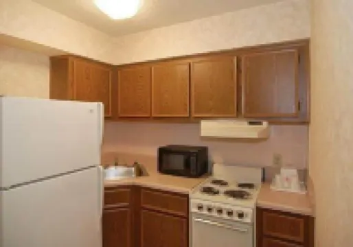 Studios & Suites 4 Less Chesapeake