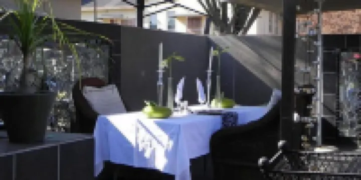 44 on Ennis Guest Lodge and Restaurant -