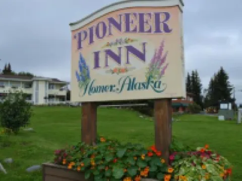 Pioneer Inn Downtown Hotels in Homer