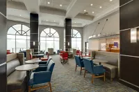 Holiday Inn Express & Suites NASHVILLE-OPRYLAND by IHG