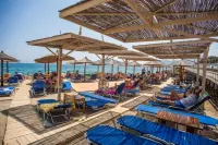 Kiani Akti Hotels in Markopoulo