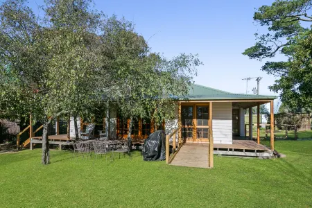 Taradale House Estate Отели рядом с достопримечательностью «Буда Хисторик Хоум & Гарден»