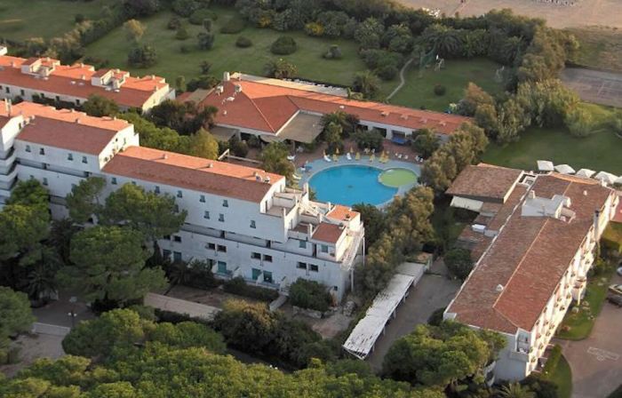 Marina Club Hotel