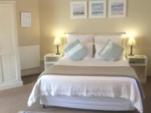 Baleia Guest Lodge โรงแรมในเฮอร์มานุส