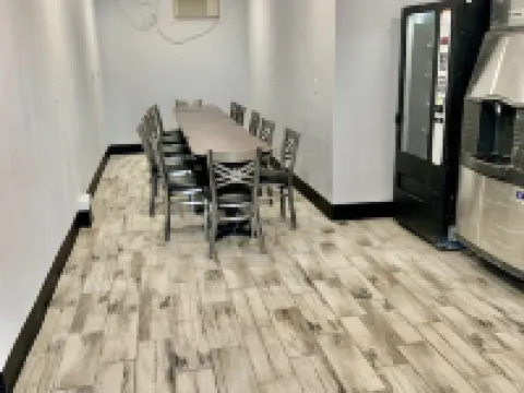 Rodeway Inn Midland South Hotels in Midland