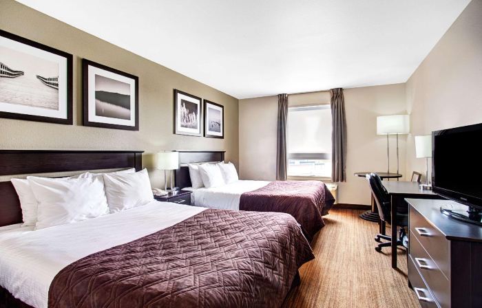 Super 8 by Wyndham Lachenaie/Terrebonne