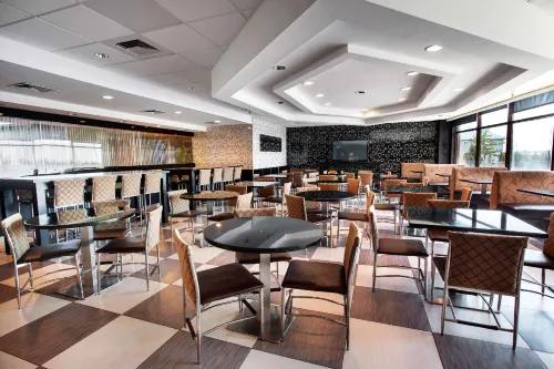 Travelodge by Wyndham Avenel Woodbridge - Parking
